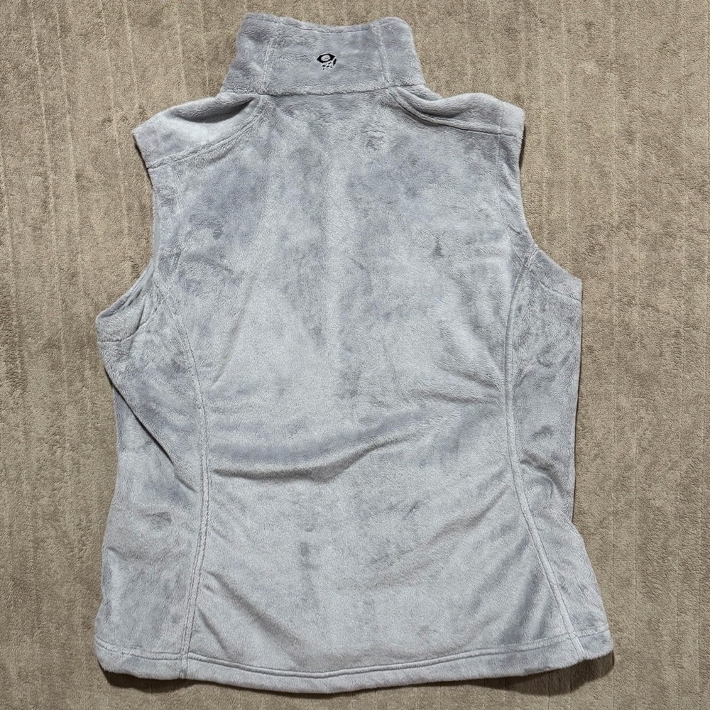 Cute Women’s Fuzzy Mountain Hard Wear Gray Fleece Vest Size Large Outdoors - Picture 2 of 8